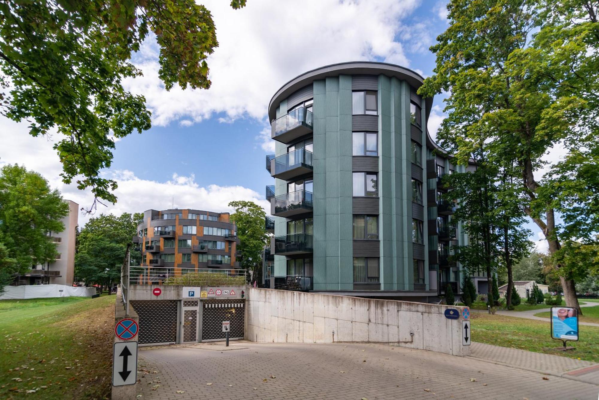2 Bedroom Apt, 2 Garage Spots & Balconies, Self Check-In, By Cohost Druskininkai Luaran gambar