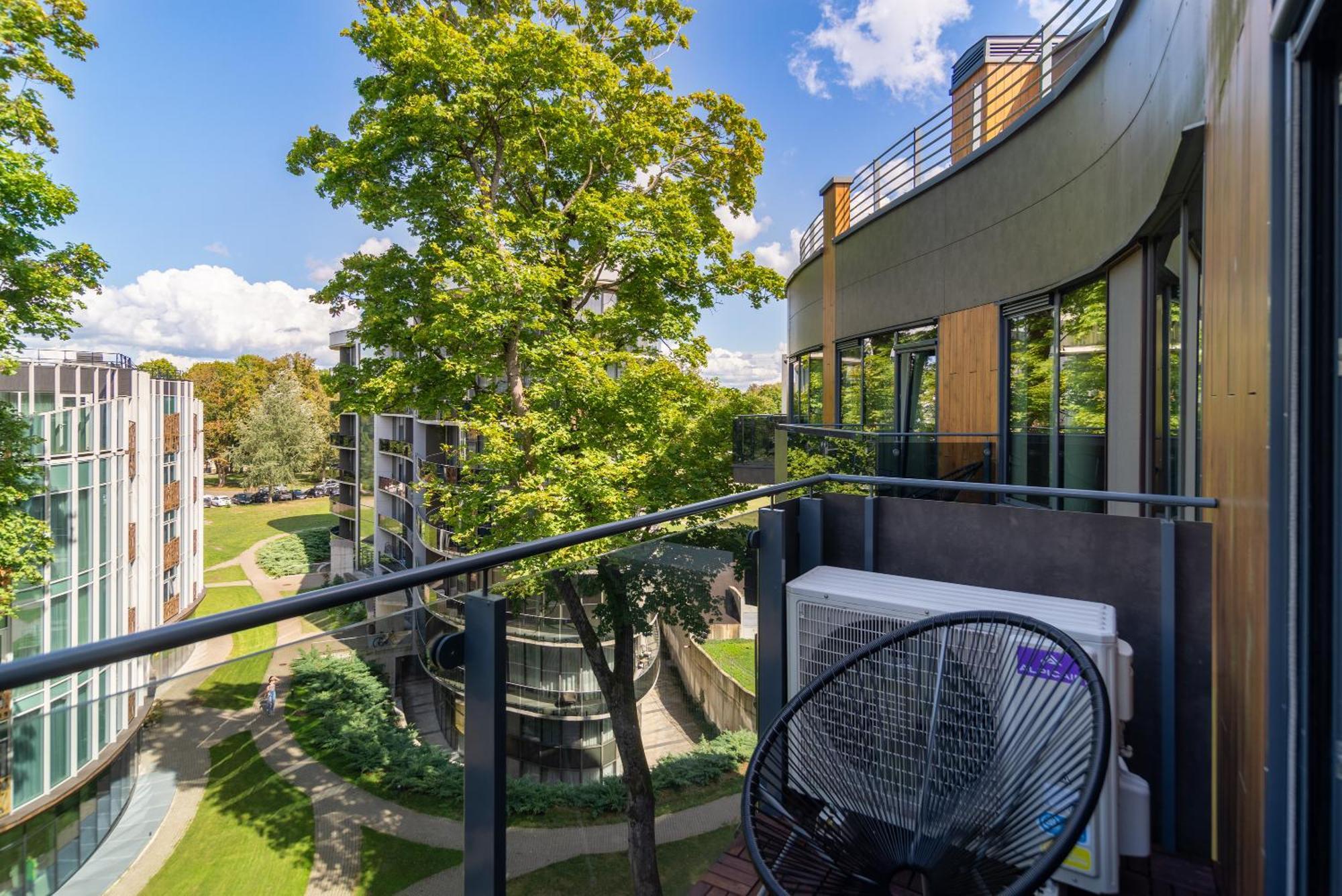 2 Bedroom Apt, 2 Garage Spots & Balconies, Self Check-In, By Cohost Druskininkai Luaran gambar