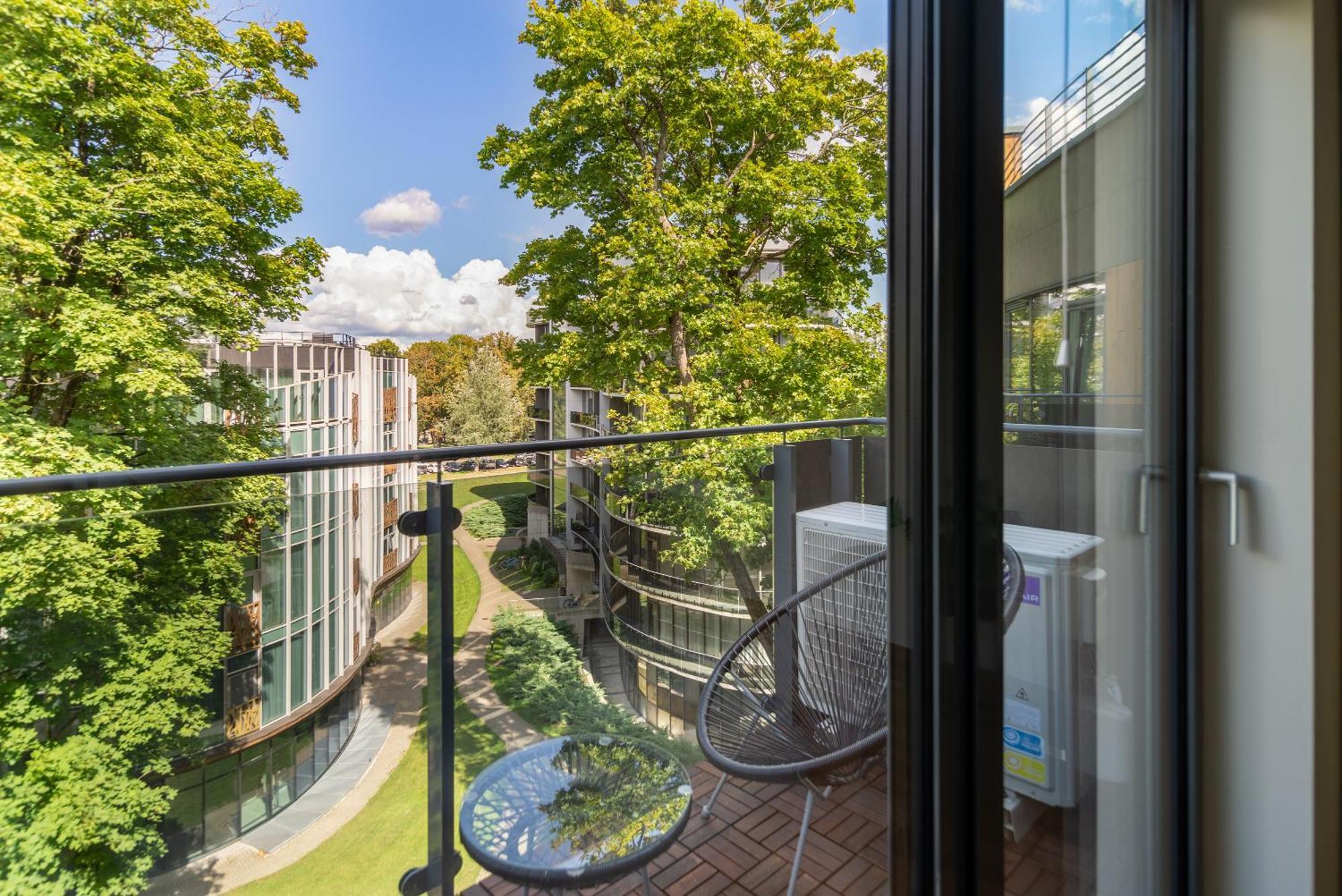 2 Bedroom Apt, 2 Garage Spots & Balconies, Self Check-In, By Cohost Druskininkai Luaran gambar